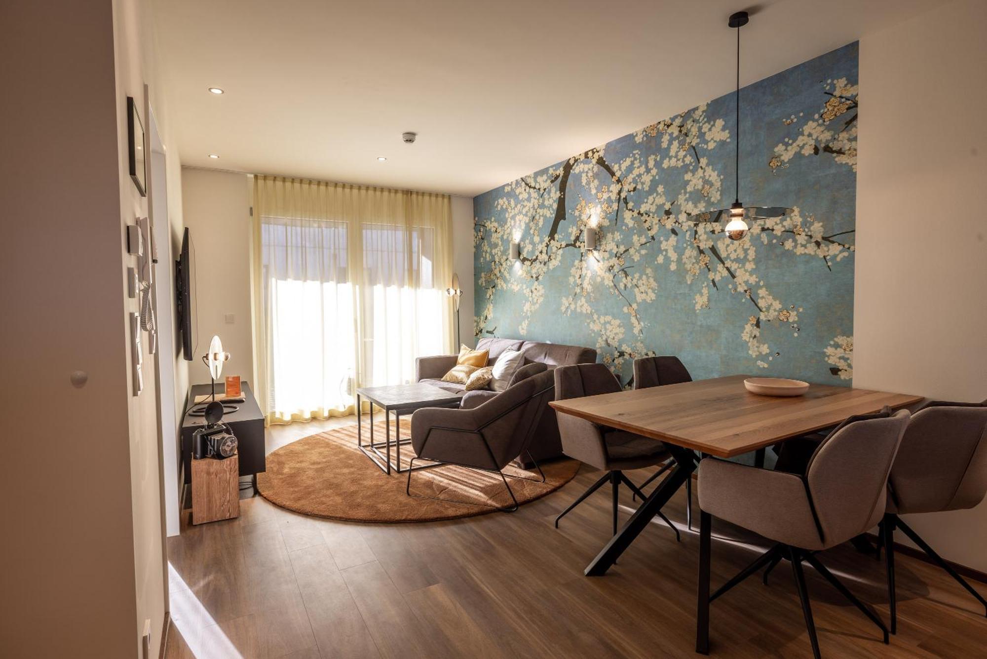 Alp Living Apartments Self-Check In Innsbruck Room photo
